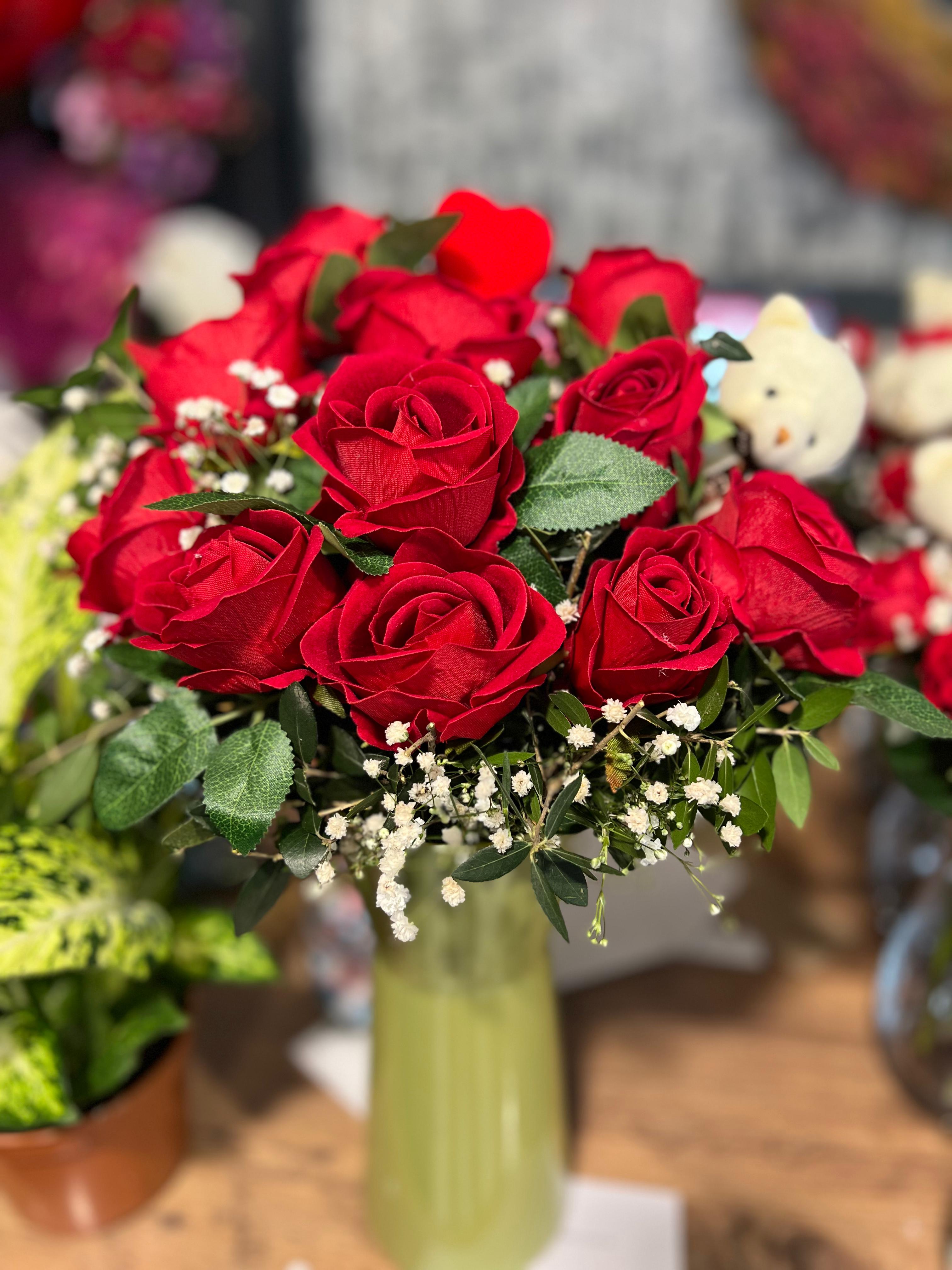 Yapay 11 Kırmızı Gül