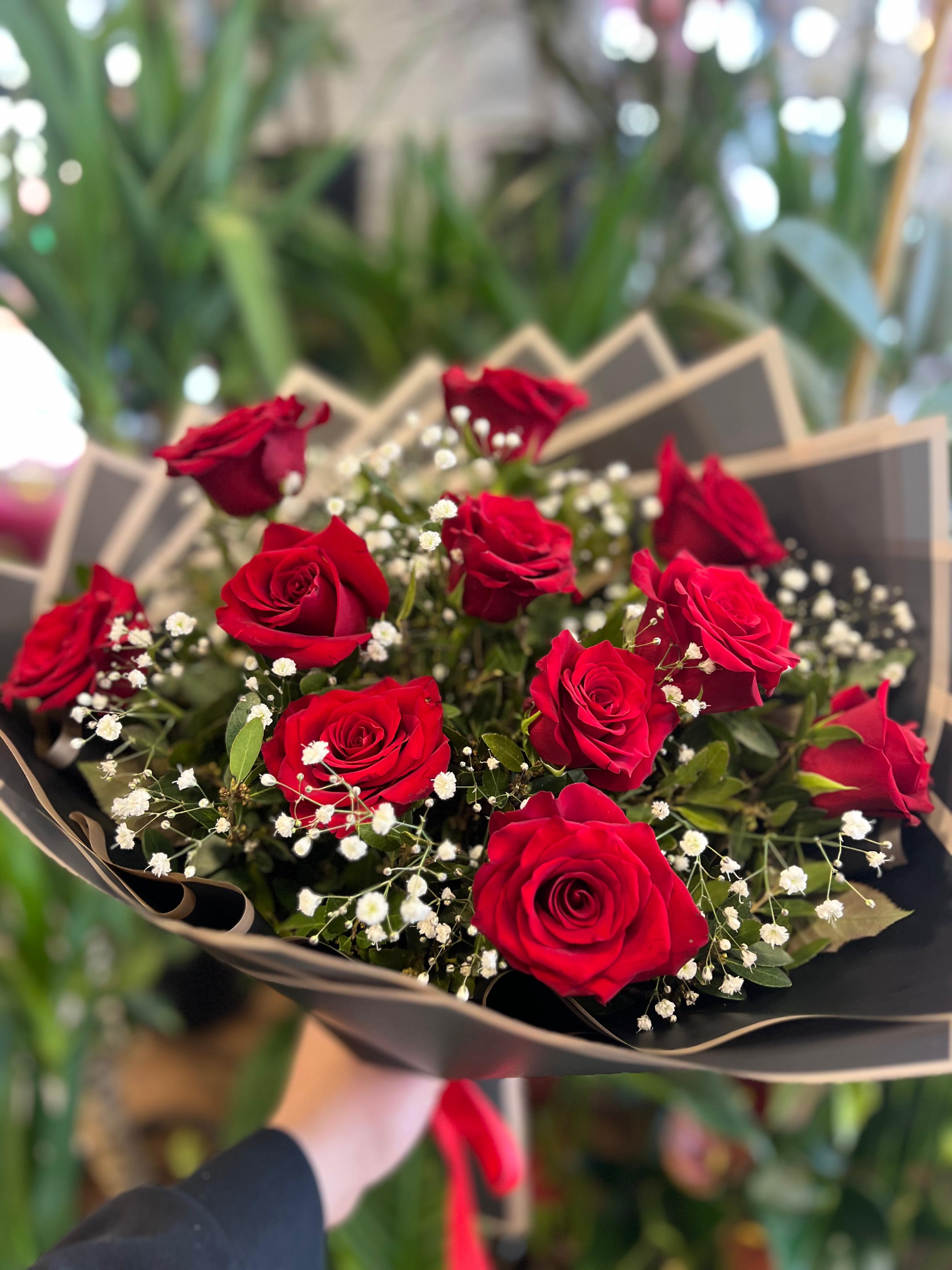 Canlı 11 Gül Buketi