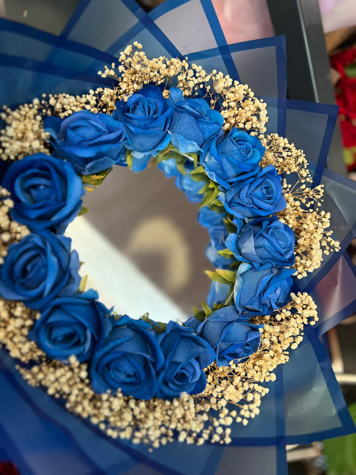 Aynalı çiçek buketi 2