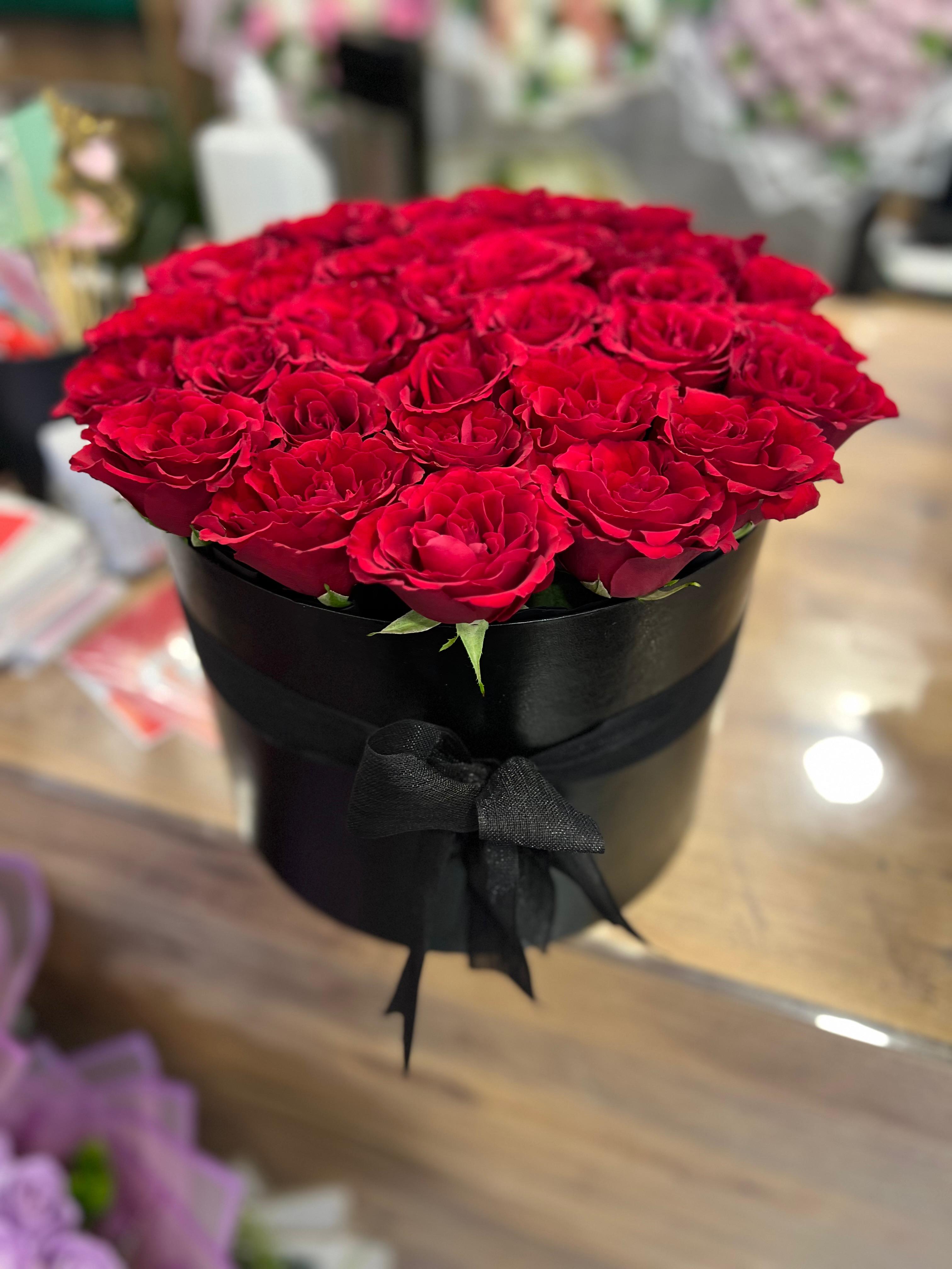 Kutuda Canlı 35 Gül