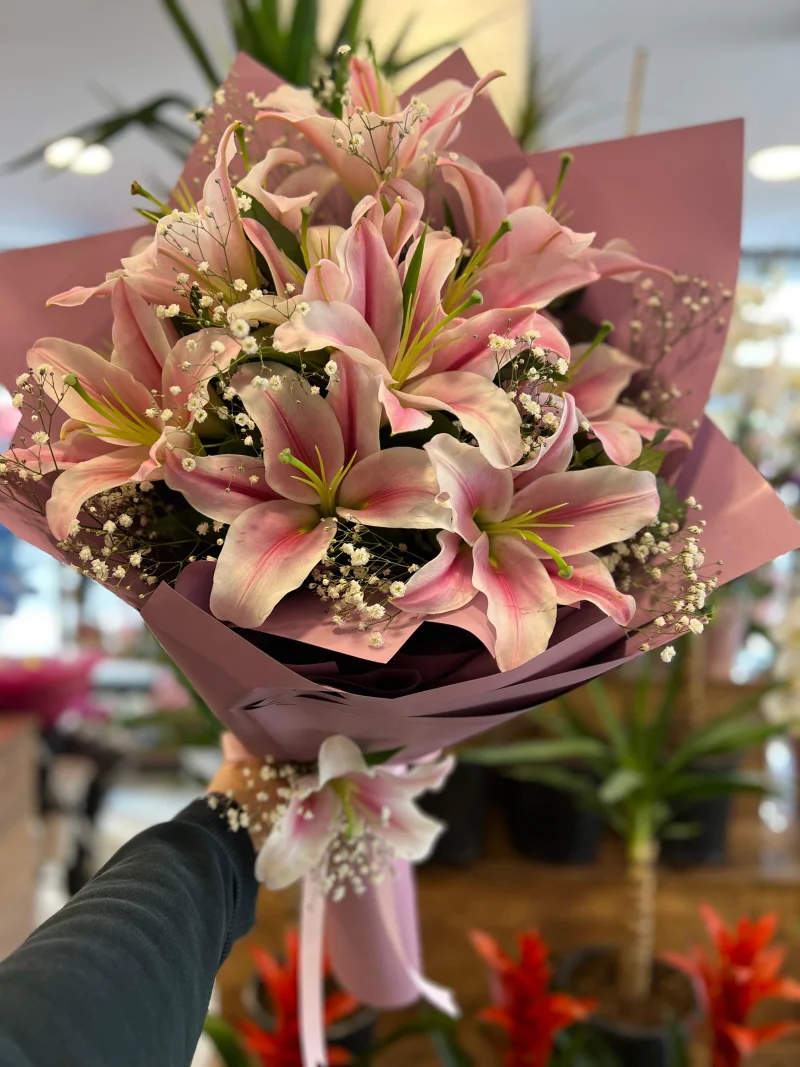 Pembe Lilyum Buketi